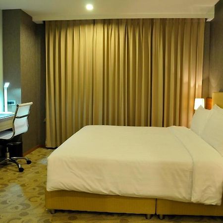 The Moonite Boutique Hotel Bangkok Luaran gambar