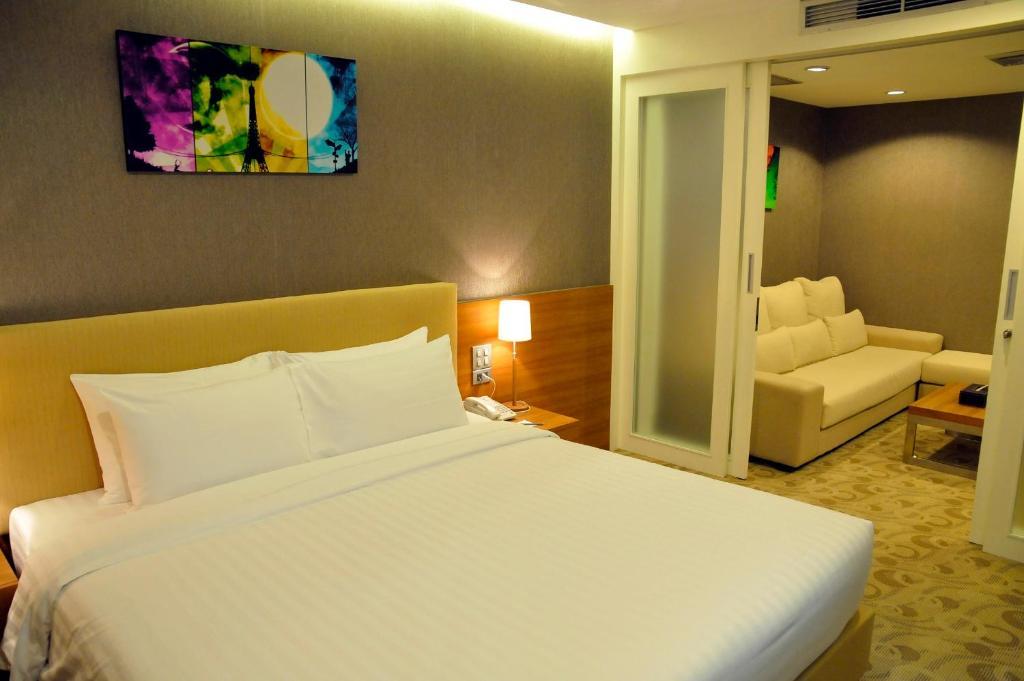 The Moonite Boutique Hotel Bangkok Luaran gambar