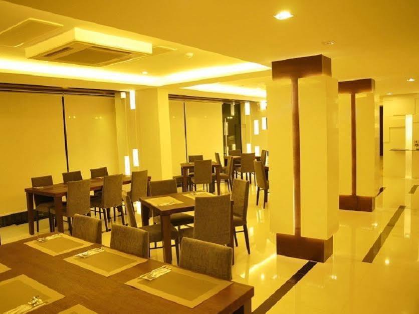 The Moonite Boutique Hotel Bangkok Luaran gambar