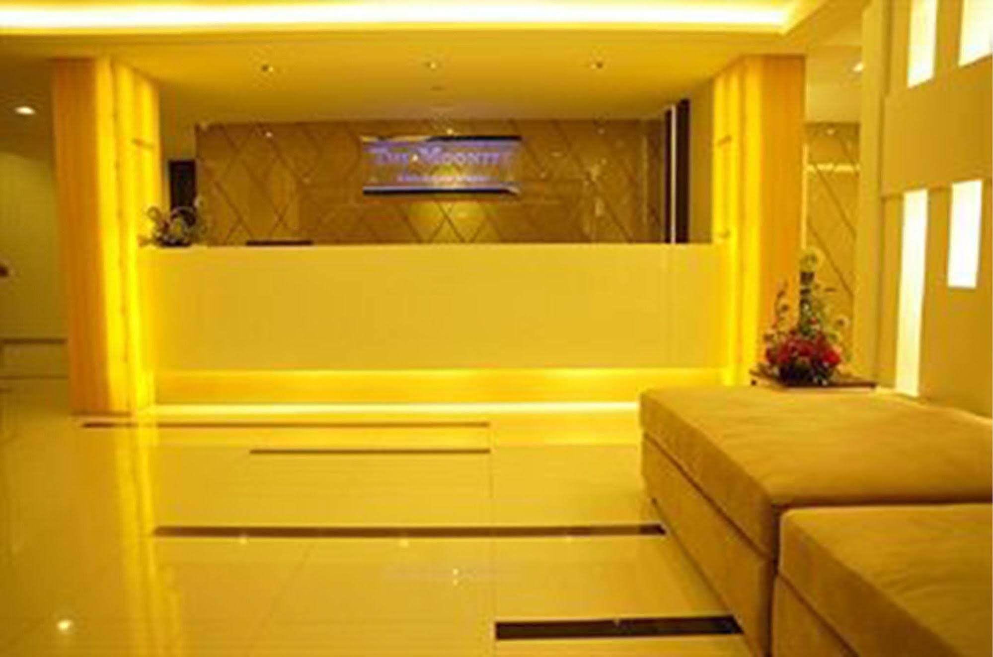 The Moonite Boutique Hotel Bangkok Luaran gambar
